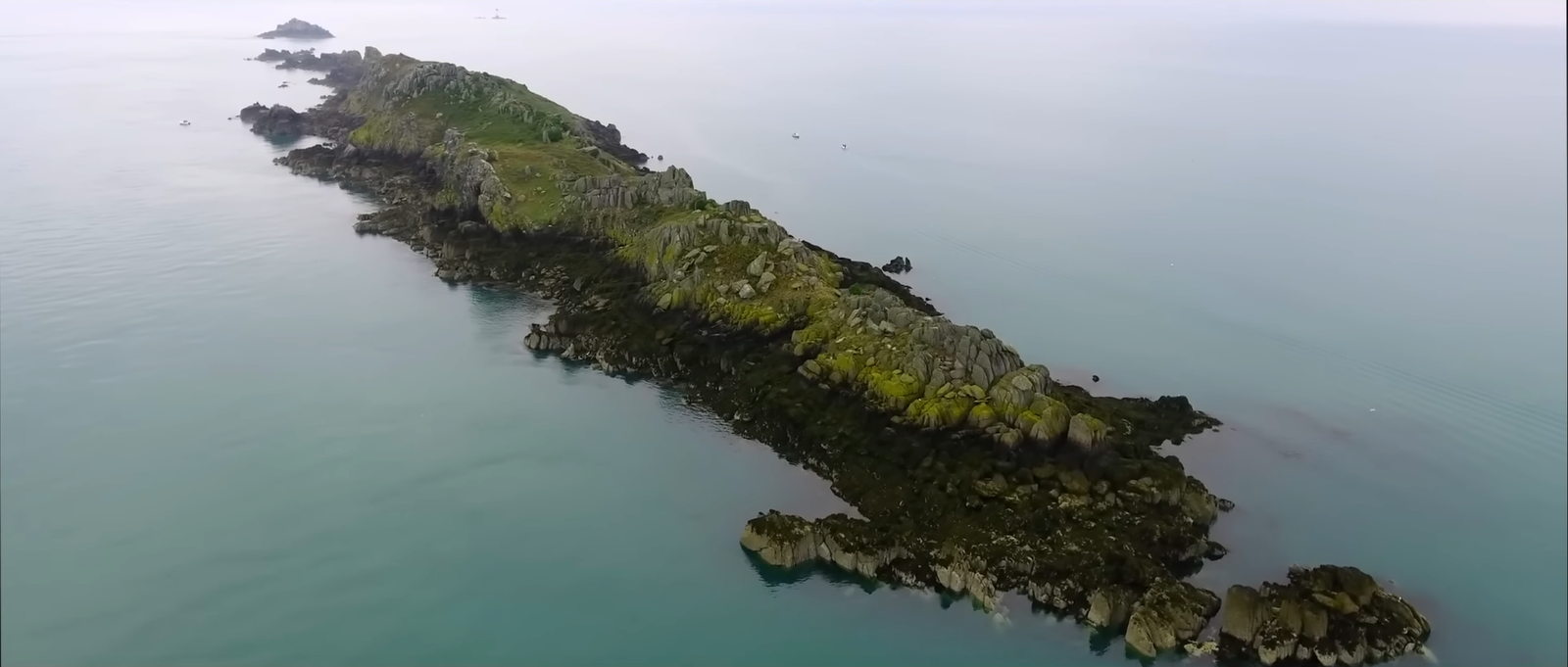 f55119_086821bb09cb4a99b76ffa1c816d2fd4mv2 Dieu, la Bretagne et la fin des temps - partie I