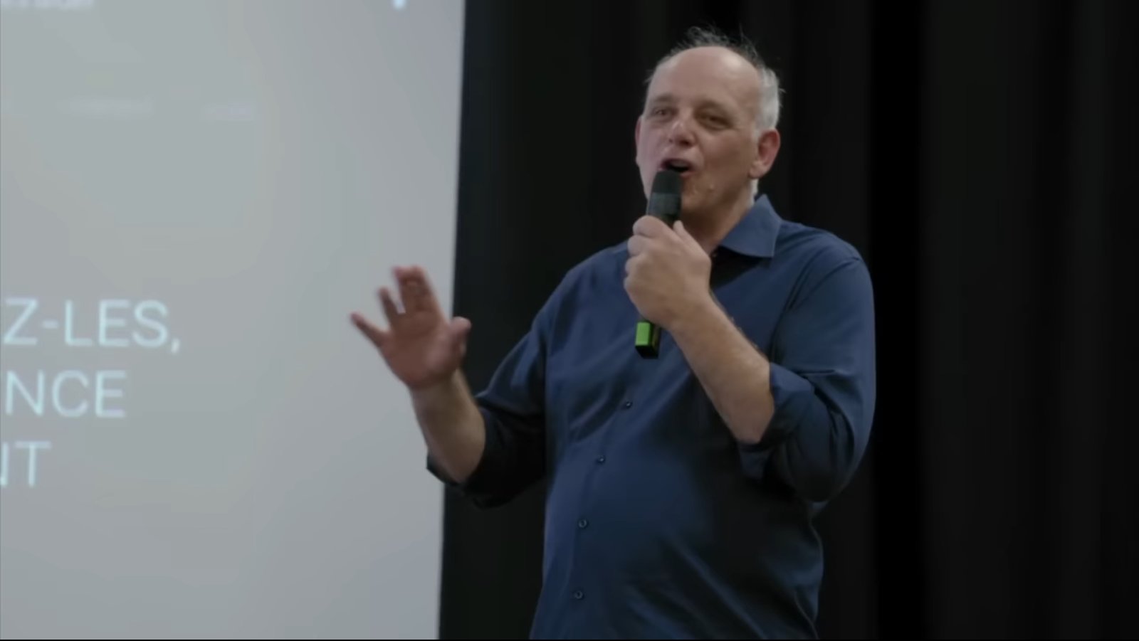 f55119_30011496768d43349d9945486e7f05d3mv2 Jean-Dominique Michel: résister à la dérive totalitaire