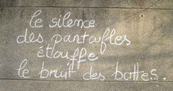 f55119_5c751edeb03e44be8b26147ad2a3c5d8mv2 « Le silence des pantoufles est plus dangereux que le bruit des bottes. »