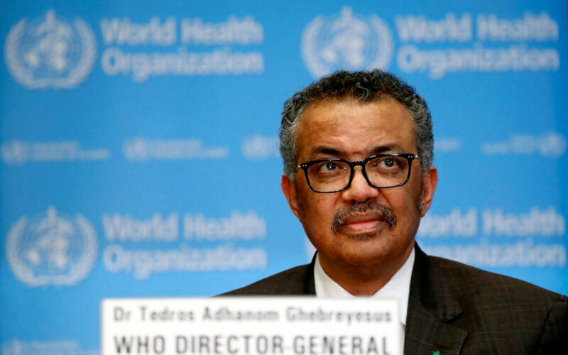 f55119_7ddfa795770b47be98116278d5dfddbdmv2 Plus d’un million d’effets secondaires du vaccin en Europe reconnus par l’OMS