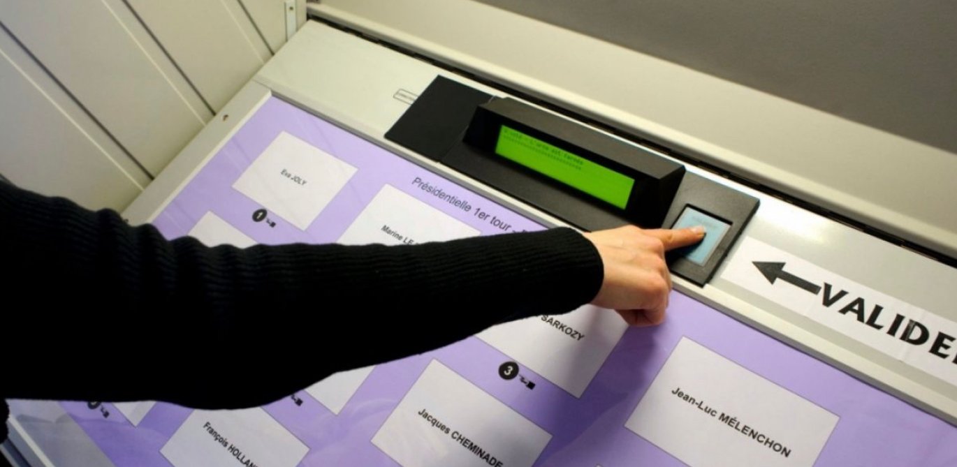 f55119_8459785a56544a51a13d911c98c049d2mv2 Élection présidentielle : une fraude potentielle possible sur les machines de vote électronique
